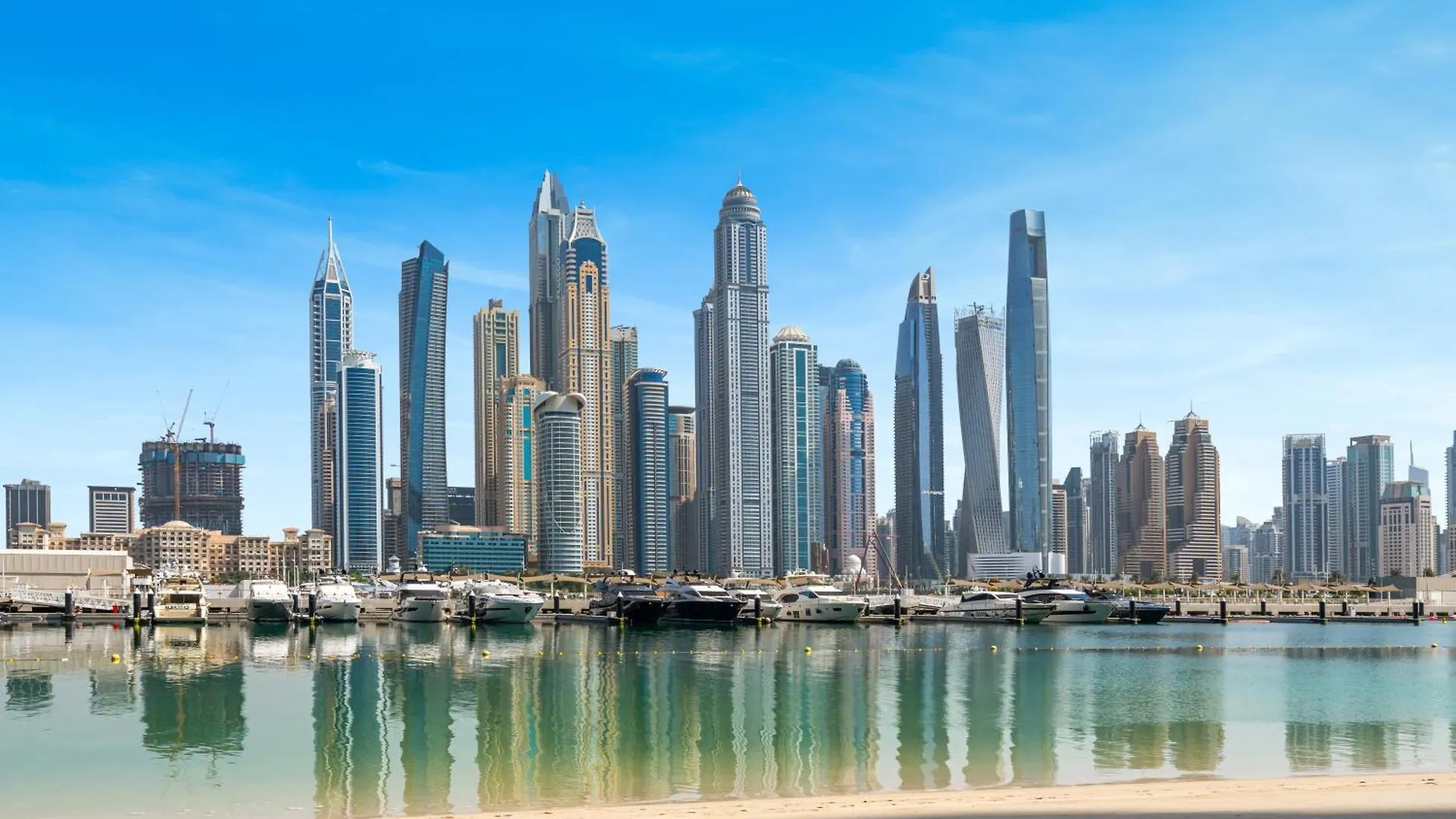 Chic 1 Bedroom On Private Beach In Dubai Harbour Apartment