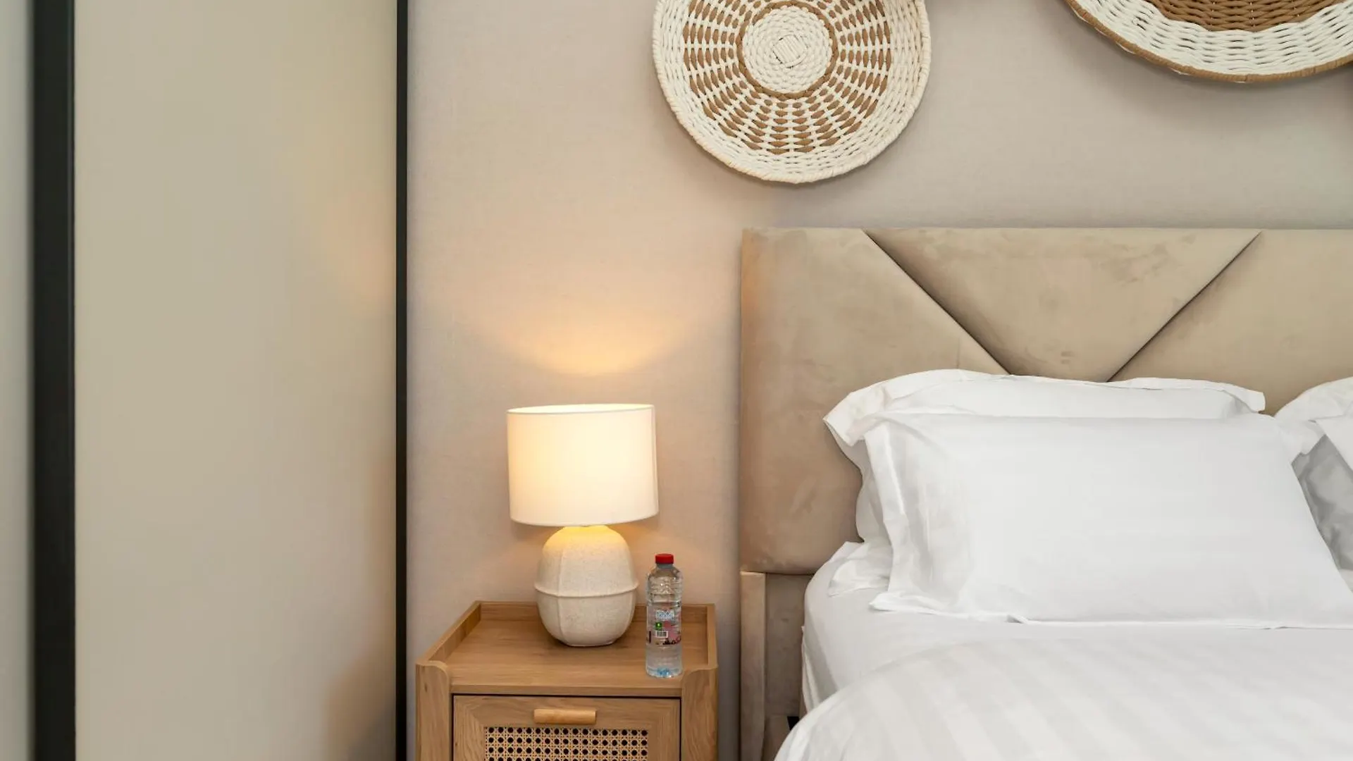 Apartment Chic 1 Bedroom On Private Beach In Dubai Harbour