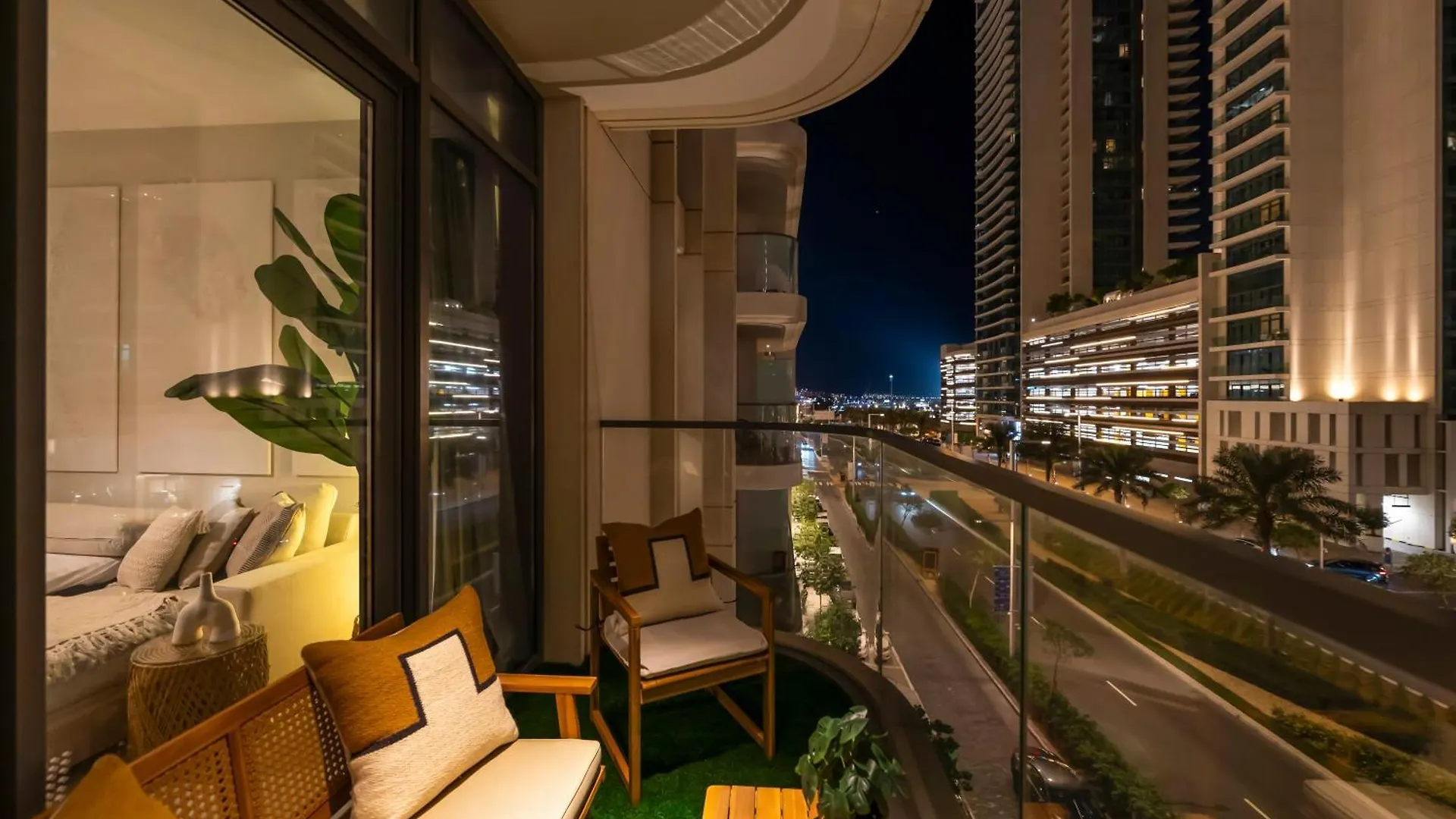 Chic 1 Bedroom On Private Beach In Dubai Harbour 0*,  United Arab Emirates