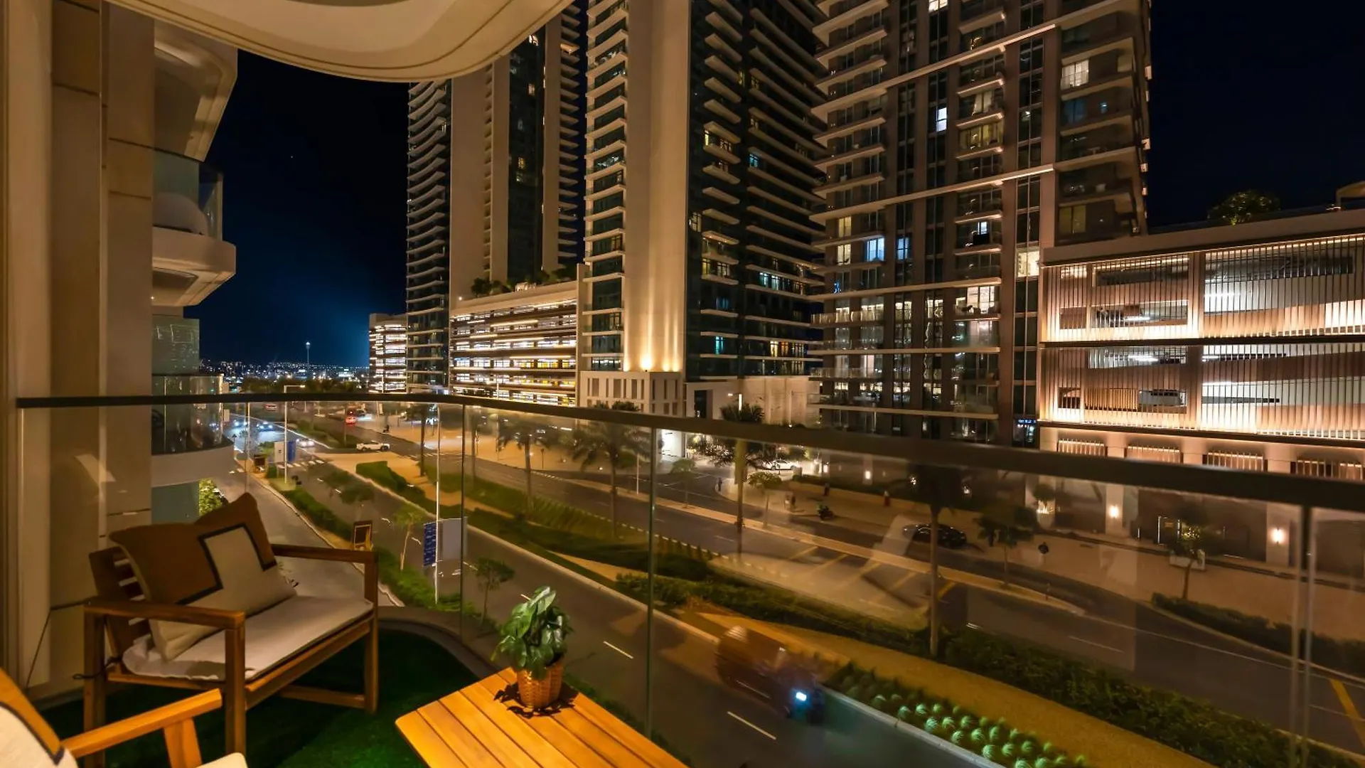 Apartment Chic 1 Bedroom On Private Beach In Dubai Harbour